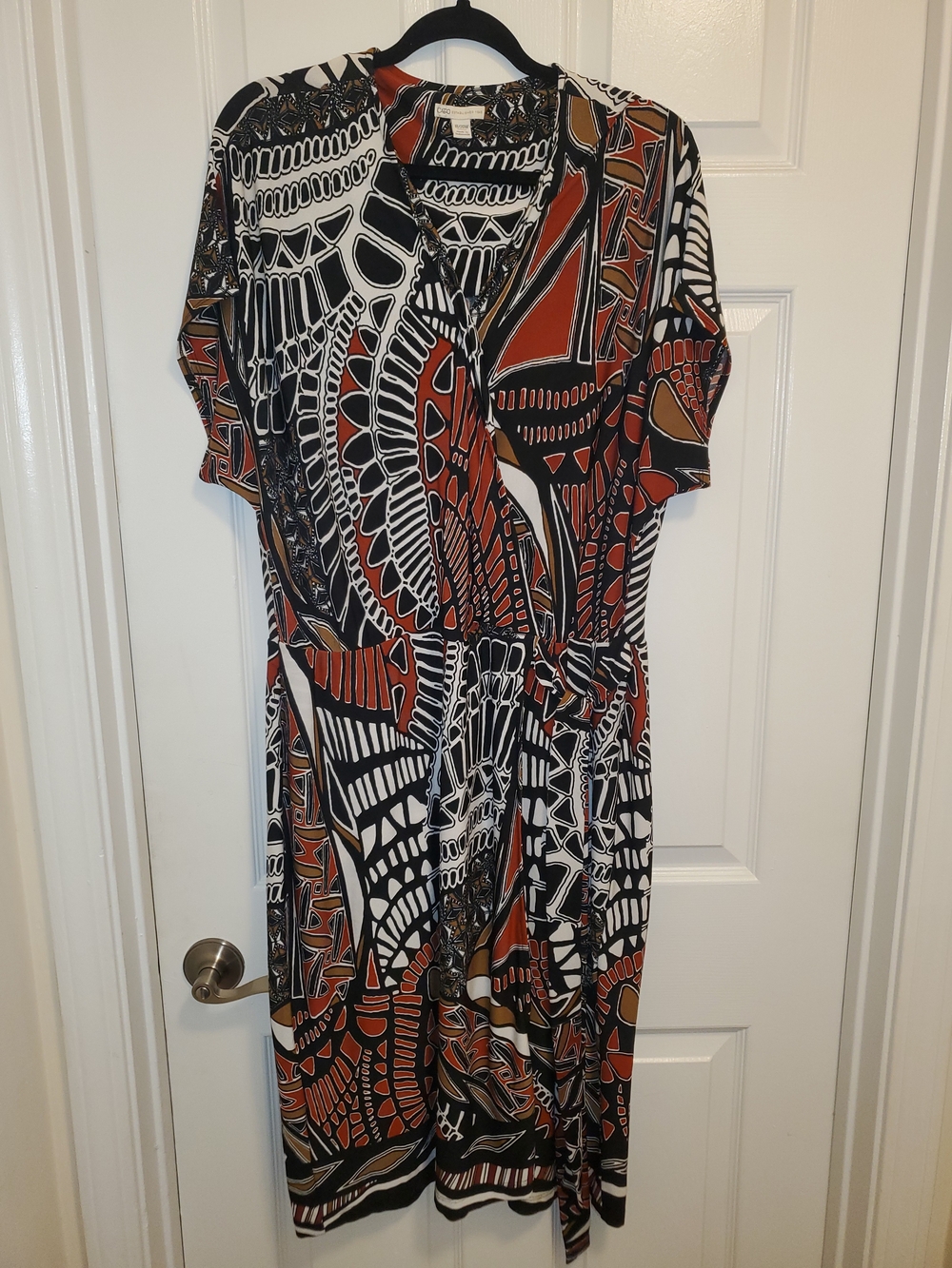 Cato Abstract Wrap Midi Dress in Black, White & Rust